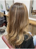 ベージュ系ハイライト