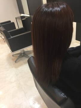 ディーヘアーデザイン(d.HAIR DESIGN) ツヤ感重視のミディアムヘア