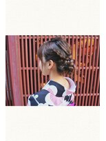 アンプレヴーアジュテ(Impre'vu ajoute)&nbsp;編み込みシニオンstyle