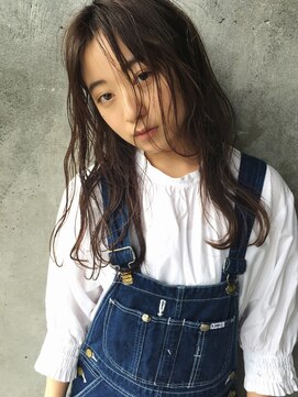 ルーム(Loom.) 〈スタイリング簡単〉柔らかい質感のルーズパーマロング