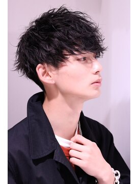 ネイビー(NAVY) ツイストスパイラル 波巻き波打ち 無造作マッシュ 黒髪パーマ