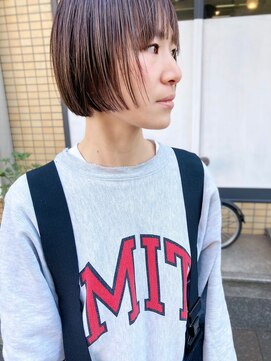 リビング 津田沼(LIVING) マッシュ/くびれヘア/ビタミンカラー/艶ボルドー[津田沼駅]