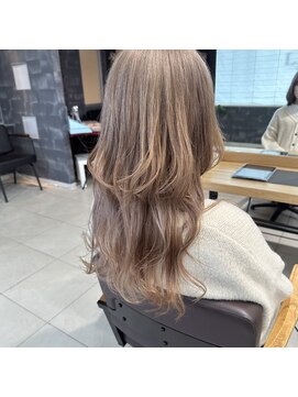 ラウル(Laulu) 王道だけど可愛いミルクティーカラー