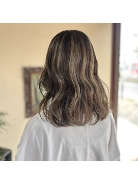 ヘアリゾート ディアリウム(Hair Resort DEARIUM) フェザーメッシュとサンドベージュ