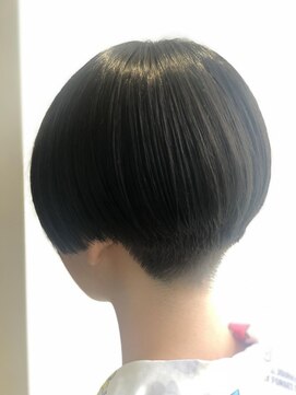 オギクボ ヴォイス(voice) 学生さんにもおすすめのハンサムショート