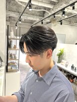 キートス(Kiitos)&nbsp;前下がりセンターパート