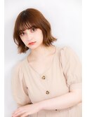 シルキーベージュカラー　大人ショートボブ　ヘアスタイル