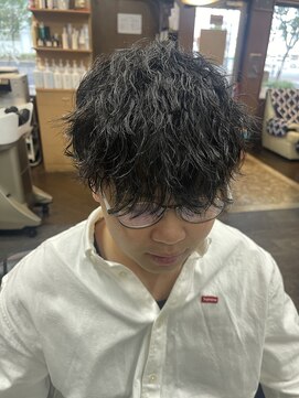 グラスヒビキ 波巻きパーマ