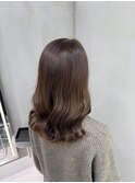 ベージュブラウン