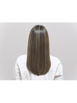 徹底されたカウンセリングで1人1人に合ったオーダーメイドの施術が可能！髪質改善へ導き、艶やかな美髪へ。