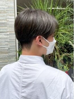 オーガニックサロン フェイス 梅田店(organic salon face)の写真/清潔感がある好印象なメンズスタイル★ON・OFFキマるメンズカットから、頭皮のケアメニューまで充実！