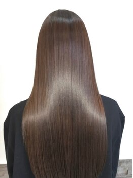 ヘアーデザイン ソルーナ(Hair Design SOL una)の写真/髪のクセやダメージにフォーカスして、よりツヤのある髪質へ☆ダメージレスな施術で、髪に優しく♪