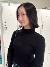 オーシャン(Ocean)&nbsp;切りっぱなしボブ 顔周りカット 黒髪 アッシュグレー 艶髪