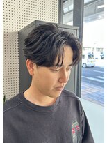 シーイー(C.E)&nbsp;センターパート×毛流れフェザーパーマ