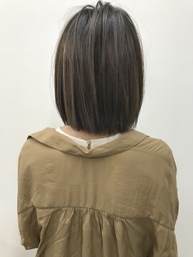 キューズ クラブ(cuz KLUB) 【cuzKLUB】切りっぱなしボブ×ハイライト
