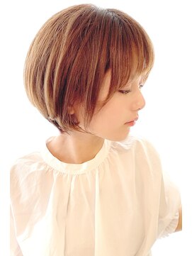 レウナ 外苑前(Reuna) 大人可愛いシルエットが綺麗な小顔ショートボブ