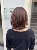 ピンクベージュ