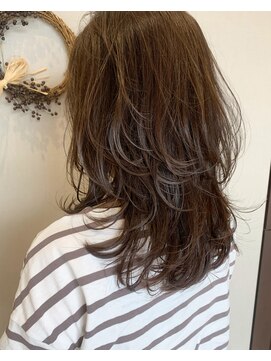 アリーナ 緑が丘店(arena) ミディアムレイヤー