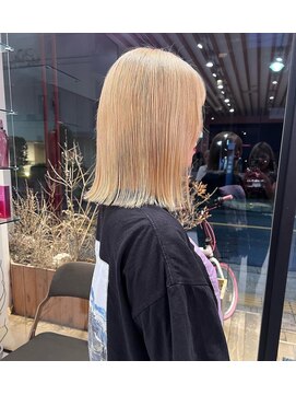 ディーナ(D'na) 【D'na×古屋】抜きっぱなしブロンド