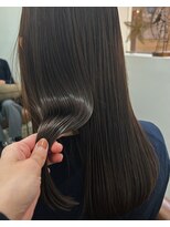 テラスグレース 横浜(TERRACE GRACE)&nbsp;オリーブグレージュ×イルミナカラー