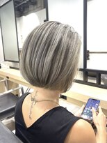 フォーク(FOLK)&nbsp;YAMATO シャドールーツ　2回全体ブリーチ　白髪ほかし