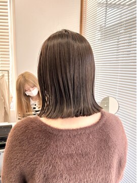 ネオリーブウリ 二子玉川店(Neolive uri) カールセミディシアーカラーレイヤーカット《二子玉川》