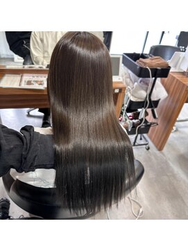 リー 京都西院(Lee) レイヤーカット/ブリーチ/髪質改善/ハイトーン