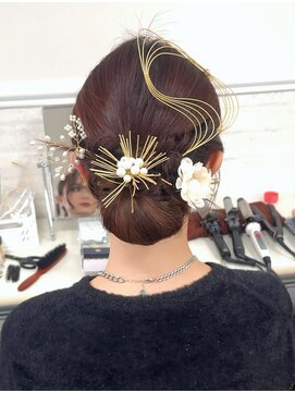 ミズチャーム(Ms.CHARM) お呼ばれアレンジ