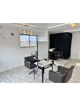 プライベート空間で、リーズナブル×ハイクオリティなヘアカラーを楽しめる！あなたの"なりたい"を叶える♪