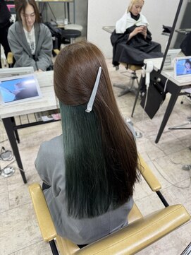 アジールヘア 所沢プロペ通り店(agir hair) インナーカラーグリーンカラー夏くびれヘアケアブリーチ所沢