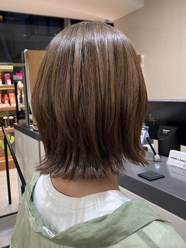 ピークアブー ワン(PEEK-A-BOO ONE) ボブレイヤー　レイヤーボブ　ボブ　外ハネボブ