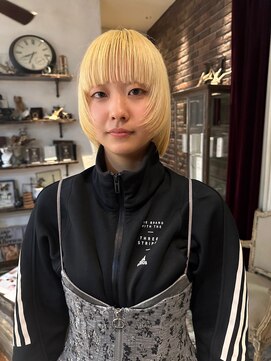 トレンチ(TRENCH) ボブ　ダブルカラー　ブロンド