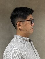 ブラッシュプレミア(BRUSH PREMIER) ナチュラル左7:3ヘアー。