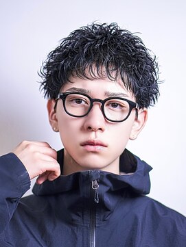 オーシャントーキョー 渋谷神南(OCEAN TOKYO) メンズカット無造作黒髪スパイキーショート刈り上げビジネス流行