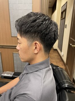 ビシネスとプライベートどちらもスタイリッシュにキマるメンズは、HairStyleで周りと差をつける。
