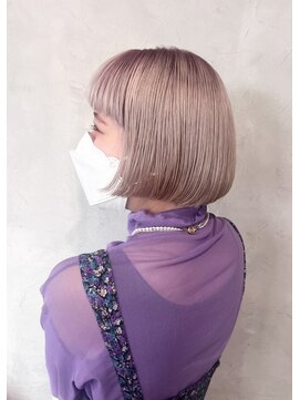 エイトセカンド 新宿三丁目店(EIGHT second) ホワイトピンクベージュ