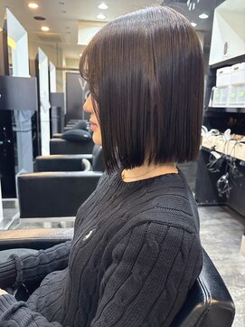 ビグディーサロン(BIGOUDI SALON) 切りっぱなしボブ
