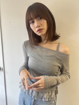 イル 天神西通り店(ill) 20代30代ボブ/ミディアムレイヤー／グレージュ/透明感/天神/大名