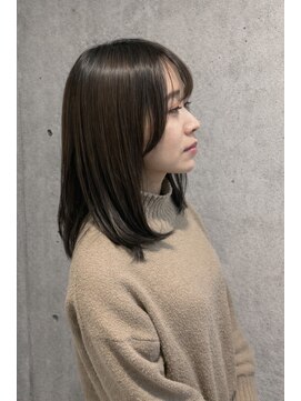 テラ(terra) 透明感グレージュ×鎖骨ミディアム