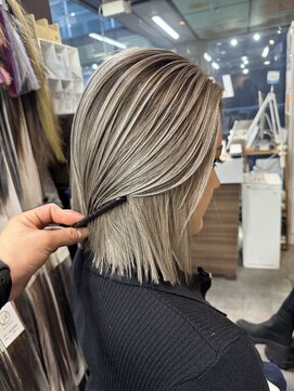 ラフ 難波店(LAFF) バレイヤージュ/シャドウルーツ/ハイライト/レイヤーカット