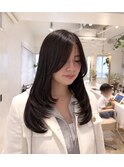 レイヤーカット/ミディアムレイヤー/顔周りレイヤー/20代