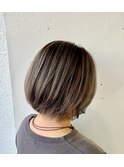 ショートボブ＋バレイヤージュ