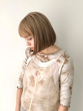 シスタ(SISTA) デザインカラーシルキーベージュ切りっぱなしボブ