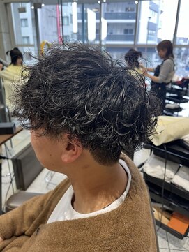 ヘアールーム プリズム(Hair room Prism) メンズ波巻きスパイラルパーマ