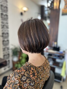 オルオル(OLUOLU) デザインショートボブ×艶復活白髪染め×白髪ぼかし