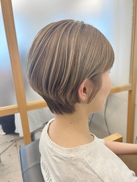  リュクスバトーバイトリコ 船橋南口店(Luxe BATEAU by tricot) ハイトーンショート