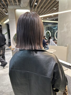 トイロ 横浜(Toiro) 20代30代40代◎インナーカラー×外ハネボブ