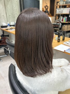 ディーエックス ウエスト(Dxxxx WEST) グレージュカラー 顔周りカット/レイヤーカット/イルミナカラー