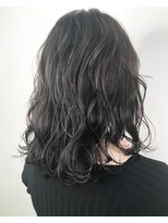 リアン(Lien) シークレットハイライトにダークグレージュで透明感抜群!