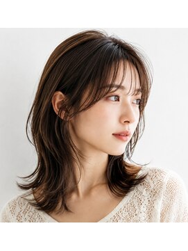 ヘアーエボリューション 透け感レイヤーくびれミディ